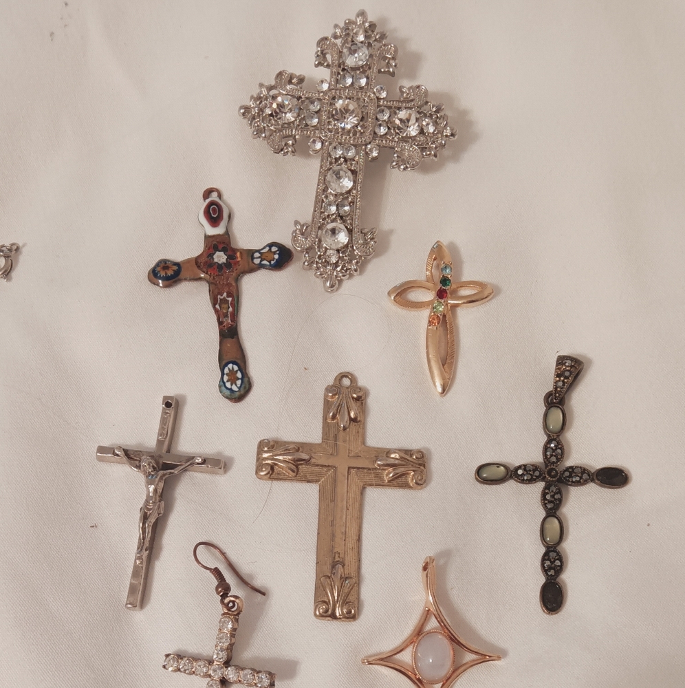 Elegant Cross Pendant Collection